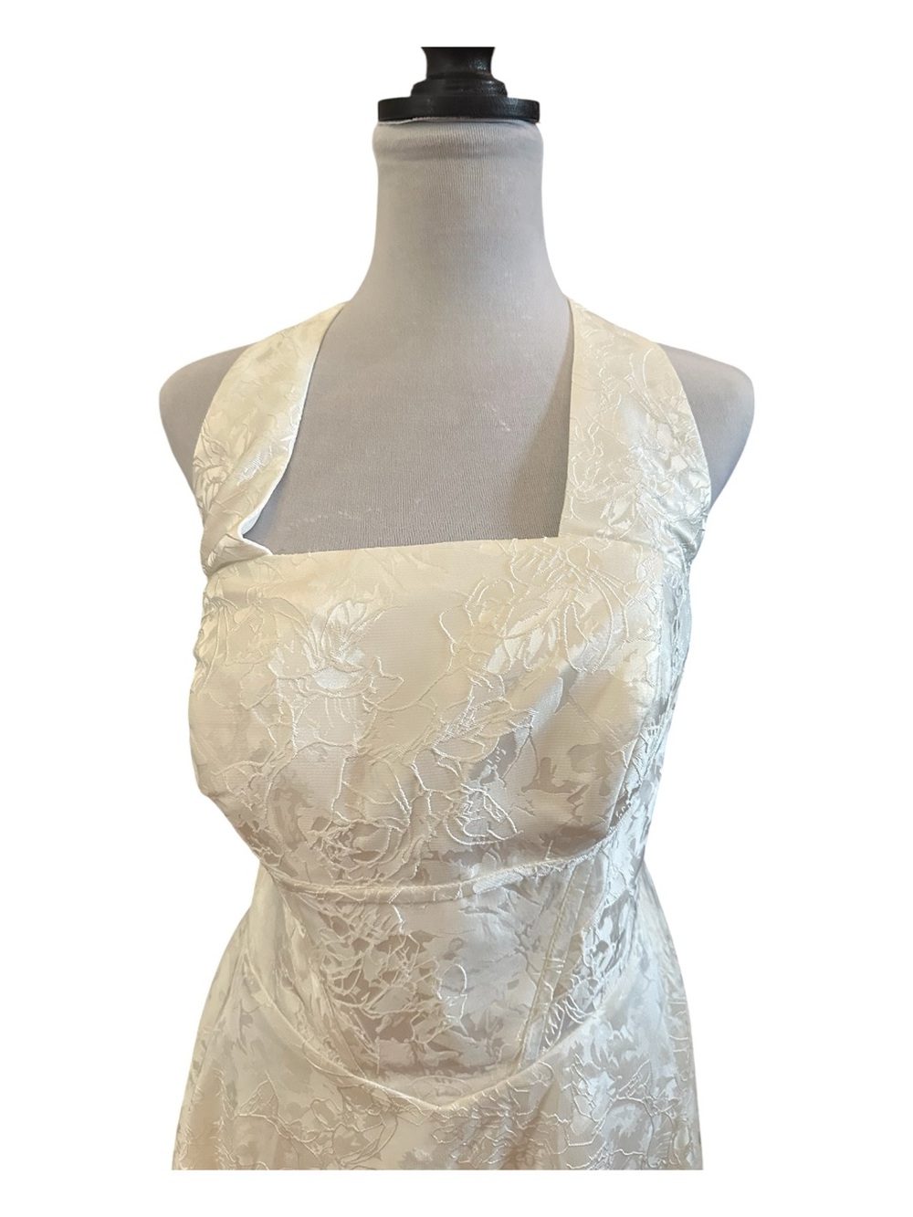 Elegant Ivory Halter Midi Dress - Picture 5 of 13